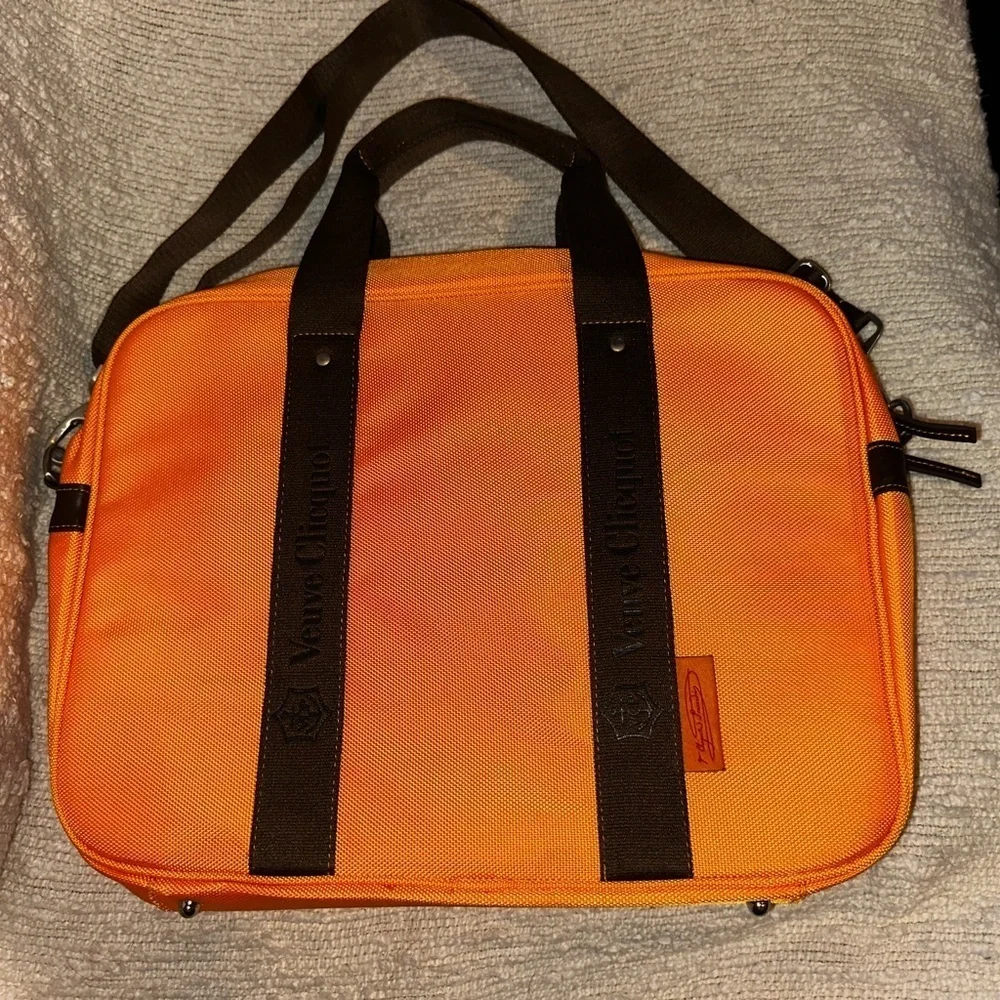 NWOT Veuve Clicquot Ponsardin Champagne Computer/Laptop Case